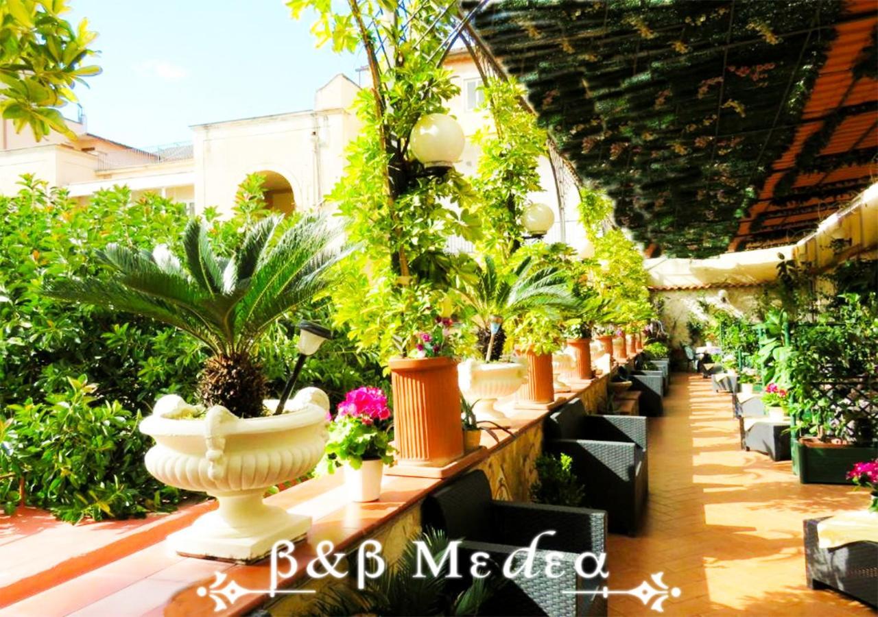 Bed & Breakfast Medea Наполи Екстериор снимка