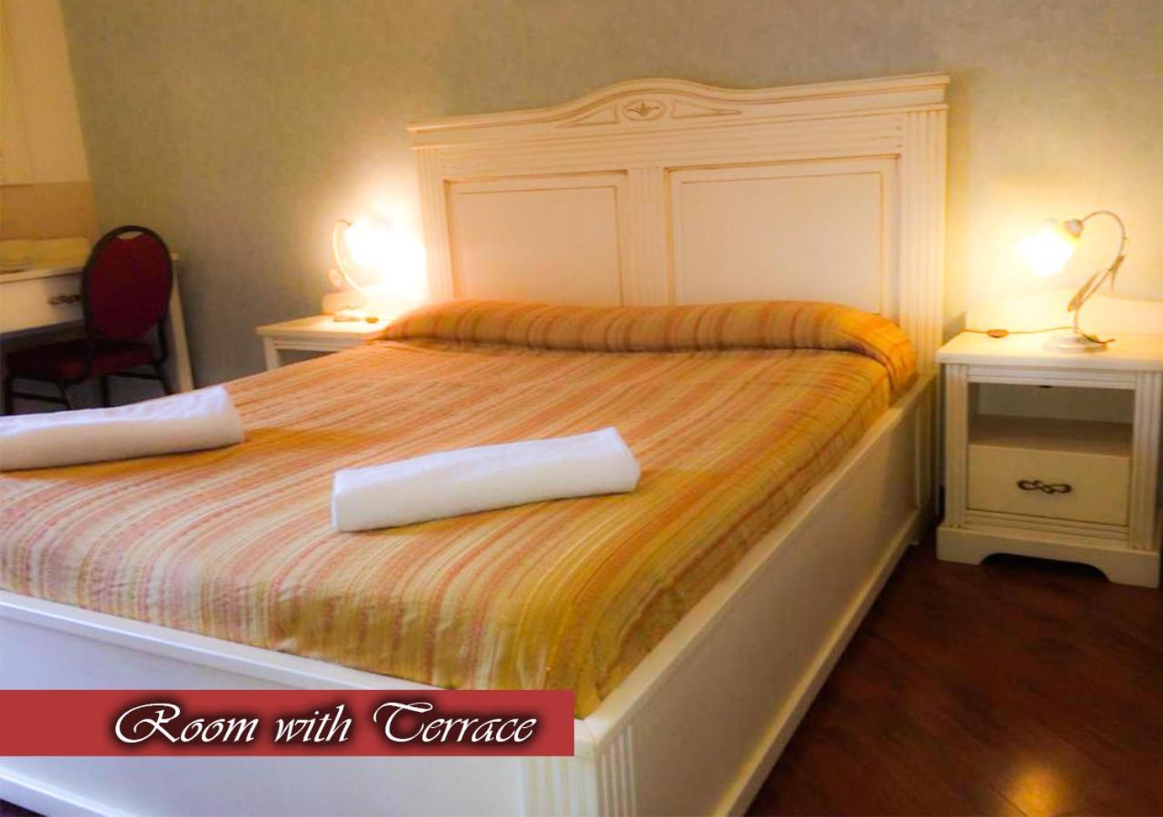 Bed & Breakfast Medea Наполи Екстериор снимка