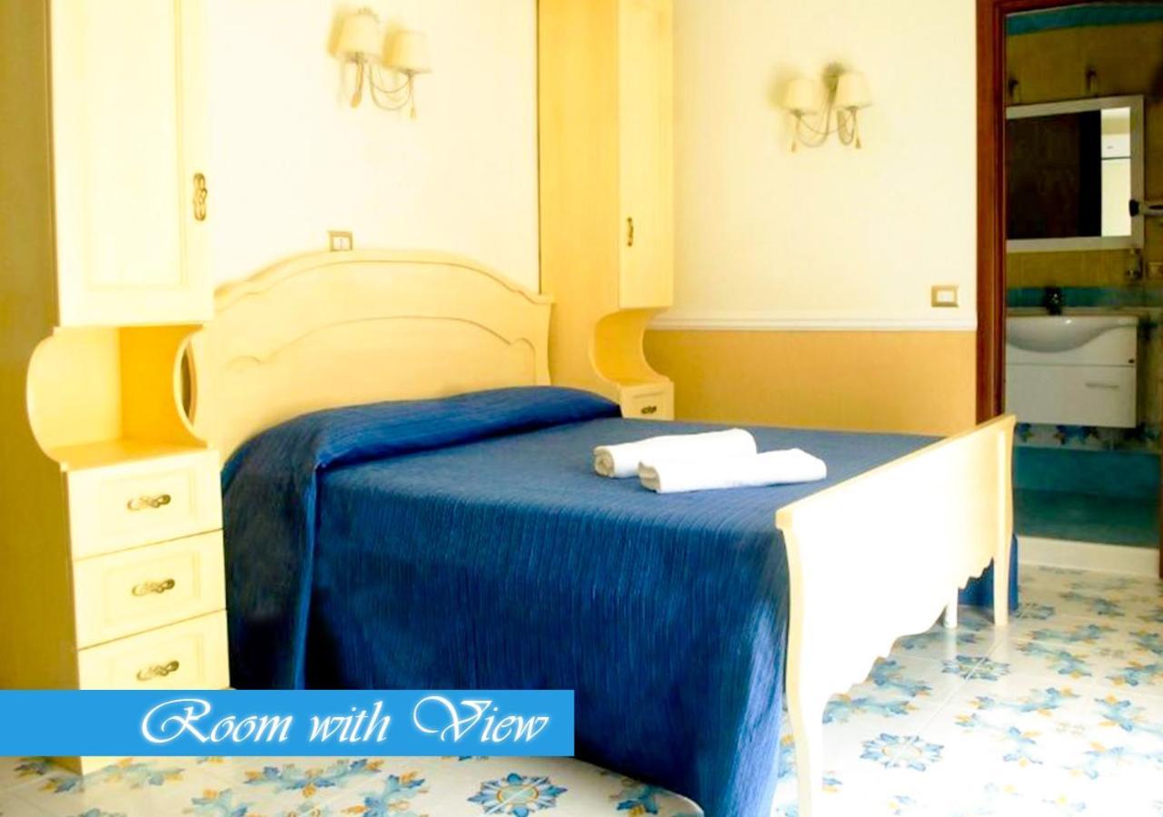 Bed & Breakfast Medea Наполи Екстериор снимка