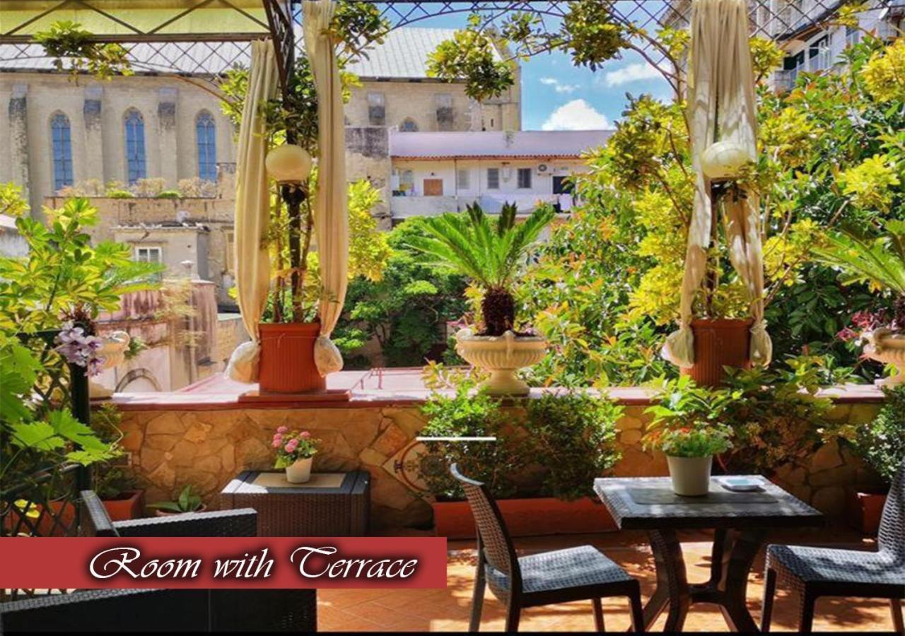 Bed & Breakfast Medea Наполи Екстериор снимка