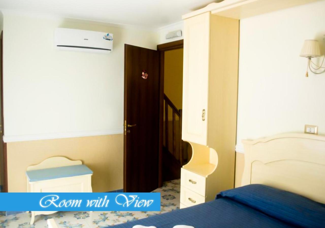 Bed & Breakfast Medea Наполи Екстериор снимка