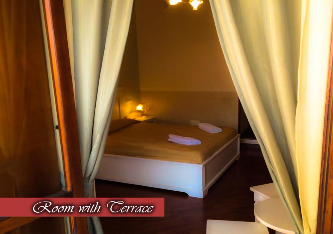 Bed & Breakfast Medea Наполи Екстериор снимка