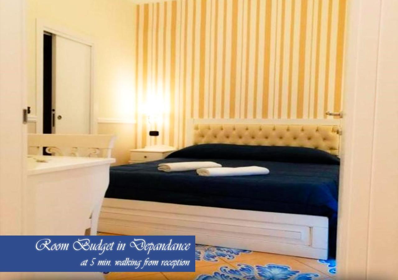 Bed & Breakfast Medea Наполи Екстериор снимка