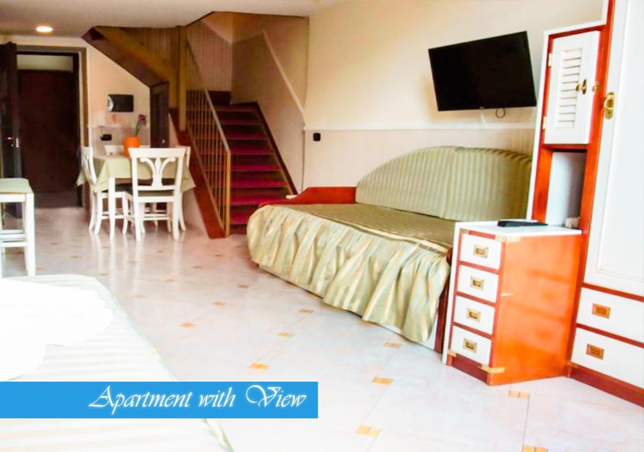 Bed & Breakfast Medea Наполи Екстериор снимка
